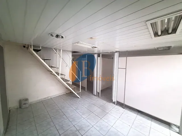 Loja com 32m², para alugar, no bairro Centro em Niterói
