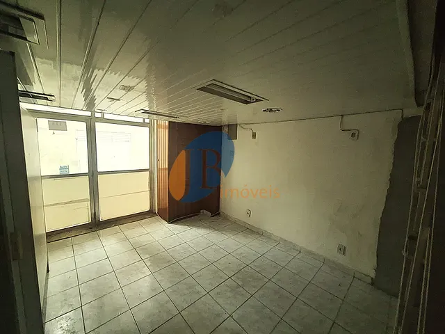 Loja com 32m², para alugar, no bairro Centro em Niterói