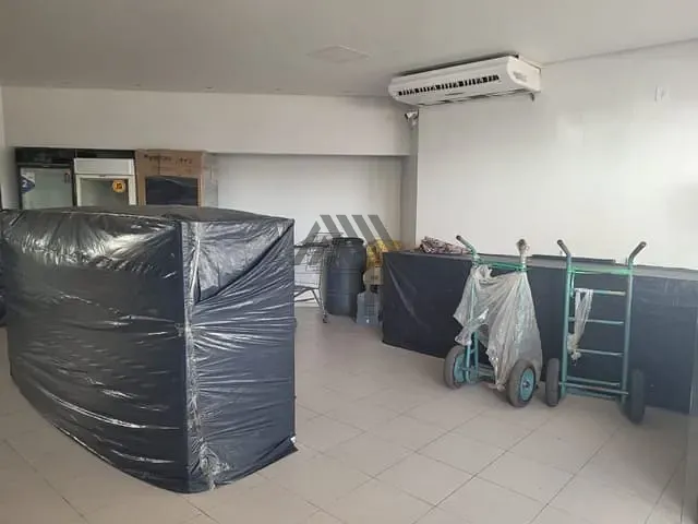 Loja para alugar, no bairro Sacramenta em Belém