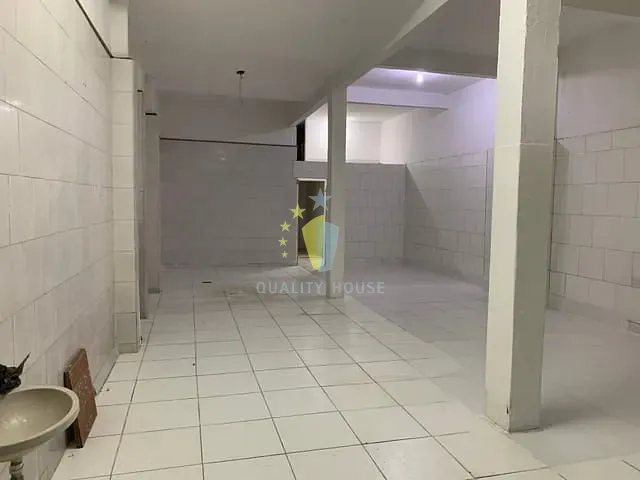 Loja com 96m², à venda, no bairro Marechal Hermes em Rio de Janeiro