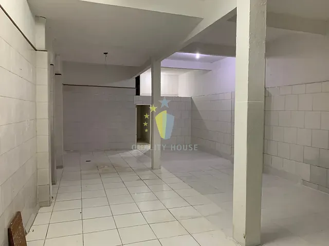 Loja com 96m², à venda, no bairro Marechal Hermes em Rio de Janeiro