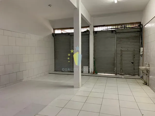 Loja com 96m², à venda, no bairro Marechal Hermes em Rio de Janeiro
