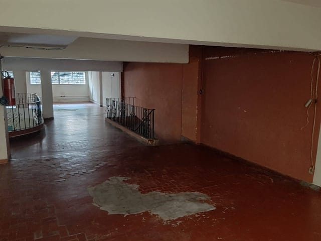 Loja à venda ou para alugar, no bairro Centro em Petrópolis