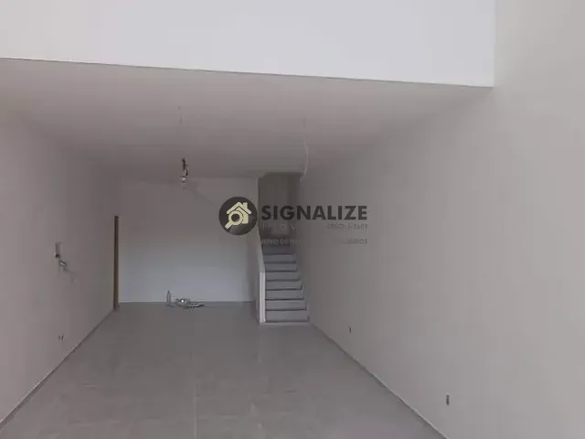 Loja com 130m², para alugar, no bairro Centro em Cabo Frio