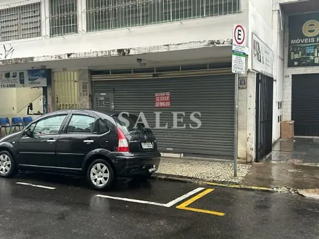 Loja com 170m², para alugar, no bairro Centro em Juiz de Fora