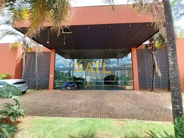 Loja com 4000m², para alugar, no bairro Jardim Santa Fé em Ourinhos