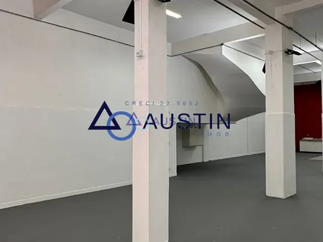 Loja com 250m², para alugar, no bairro Pinheiros em São Paulo