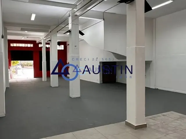 Loja com 250m², para alugar, no bairro Pinheiros em São Paulo