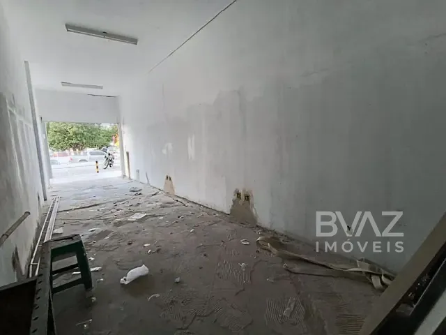 Loja com 52m², para alugar, no bairro Jardim Flamboyant em Cabo Frio