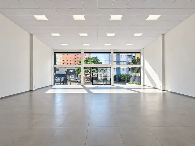 Loja com 420m², para alugar, no bairro Centro em Londrina