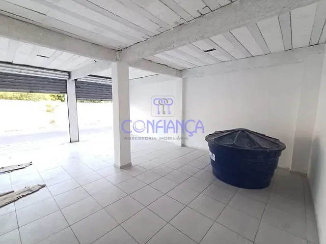 Loja com 10m², para alugar, no bairro Campo Grande em Rio de Janeiro