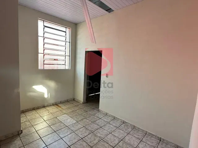 Loja à venda, no bairro Centro em Pirassununga