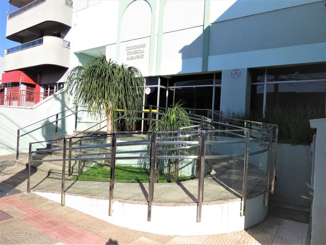 Loja com 316m², à venda, no bairro Centro em Londrina