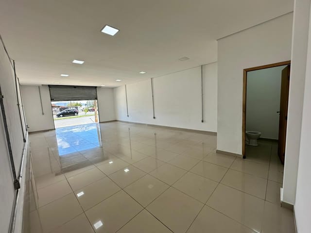 Foto do Loja - Sala Comercial para locação, Parque São Bento, Sorocaba, SP | EDSON GARCIA DE CARVALHO & CIA LTDA