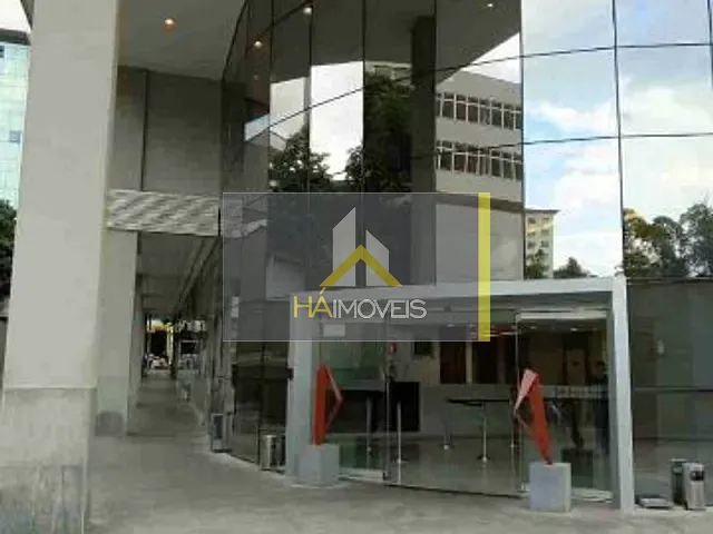 Loja com 155m², para alugar, no bairro Santa Efigênia em Belo Horizonte