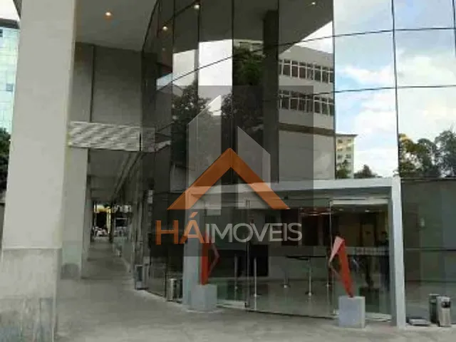 Loja com 155m², para alugar, no bairro Santa Efigênia em Belo Horizonte