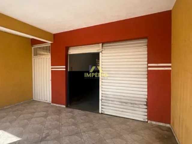 Galpão / Barracão com 180m², para alugar, no bairro Loteamento Terras de São Pedro e São Paulo em Salto