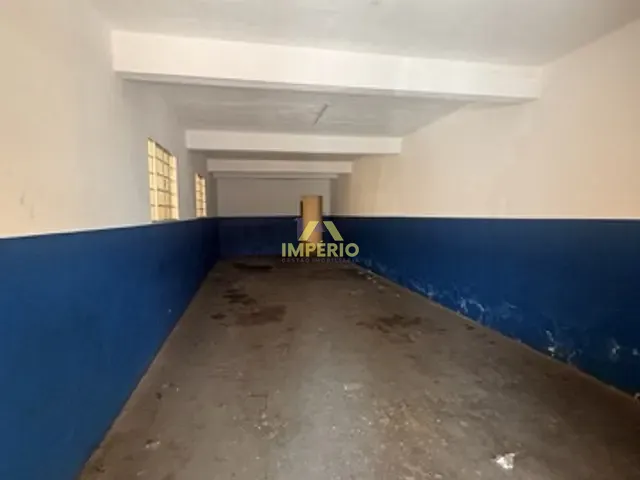 Galpão / Barracão com 180m², para alugar, no bairro Loteamento Terras de São Pedro e São Paulo em Salto
