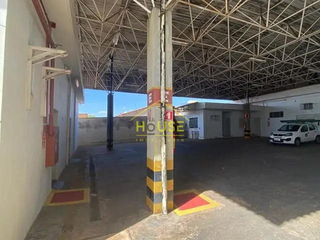 Loja com 1000m², para alugar, no bairro Patrimônio Velho em Votuporanga