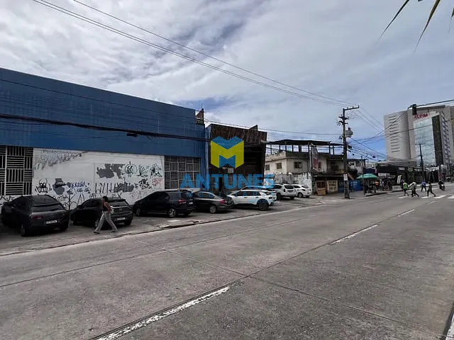 Loja com 400m², para alugar, no bairro Pina em Recife