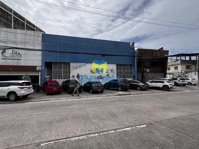 Loja com 400m², para alugar, no bairro Pina em Recife