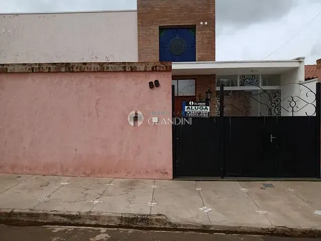 Loja com 300m², para alugar, no bairro Itamaraty em Artur Nogueira