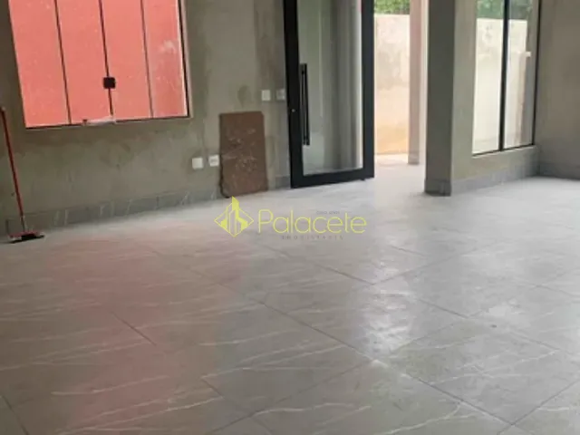 Galpão / Barracão com 250m², para alugar, no bairro Residencial Jardim Aurora em Pindamonhangaba