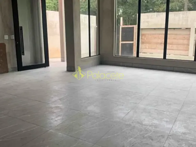 Galpão / Barracão com 250m², para alugar, no bairro Residencial Jardim Aurora em Pindamonhangaba