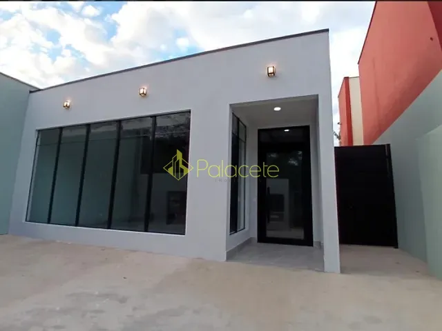 Galpão / Barracão com 250m², para alugar, no bairro Residencial Jardim Aurora em Pindamonhangaba