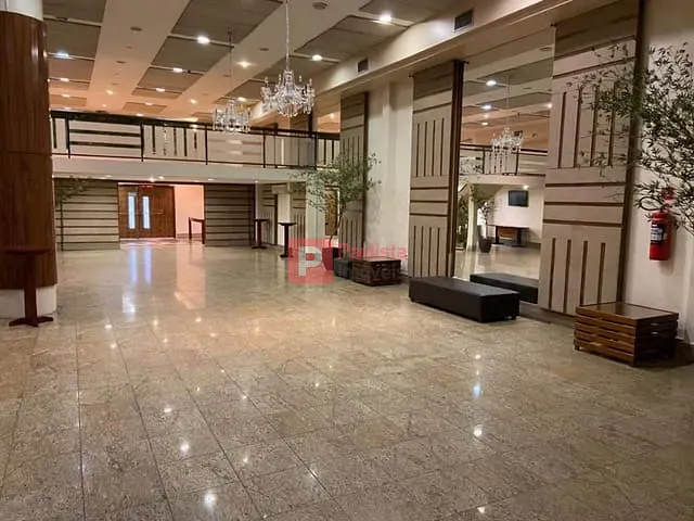 Loja com 440m², para alugar, no bairro Brooklin em São Paulo