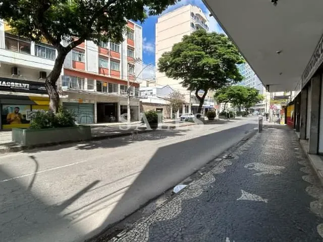 Loja com 260m², para alugar, no bairro Centro em Juiz de Fora