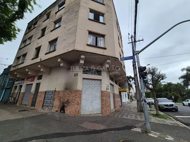 Loja com 45m², à venda, no bairro Rebouças em Curitiba
