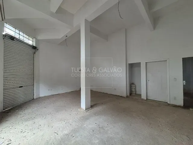 Loja com 45m², à venda, no bairro Rebouças em Curitiba