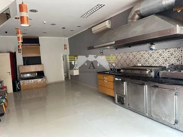 Loja com 80m², para alugar, no bairro Vila Gomes Cardim em São Paulo