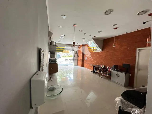 Loja com 80m², para alugar, no bairro Vila Gomes Cardim em São Paulo