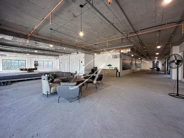 Loja com 194m², à venda ou para alugar, no bairro Vila Gomes Cardim em São Paulo