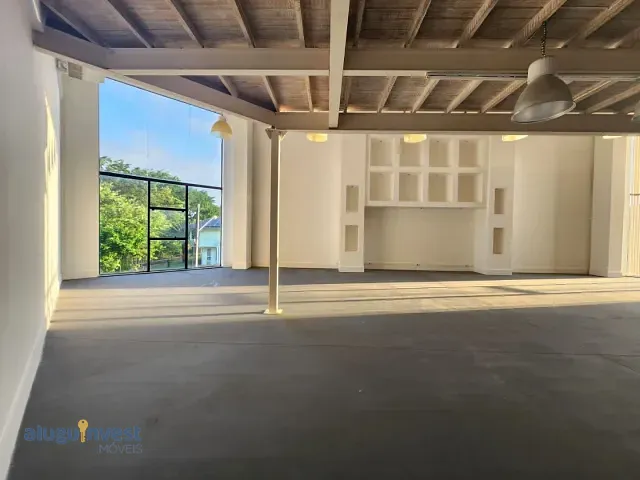 Loja à venda, no bairro Saco Grande em Florianópolis