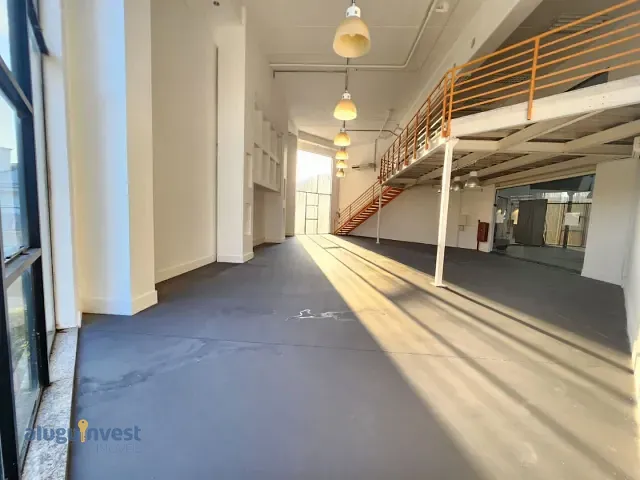 Loja à venda, no bairro Saco Grande em Florianópolis