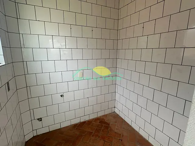 Loja com 90m², para alugar, no bairro Ribeirão da Ilha em Florianópolis