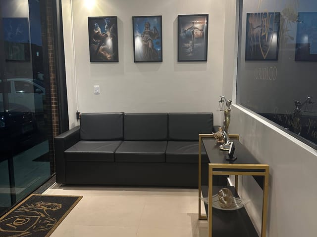 Foto do Loja - Salas comerciais mobiliadas com recepção e sala de reunião – Vicente Pires | DAF GESTÃO CONDOMINAL & IMOBILIÁRIA