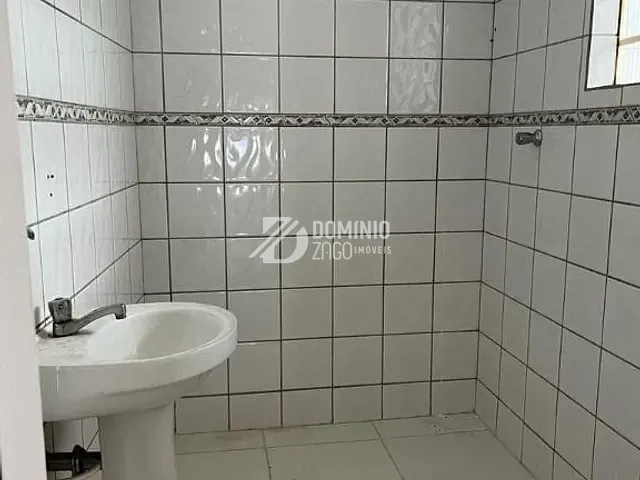 Loja com 248m², para alugar, no bairro Centro em Uberaba