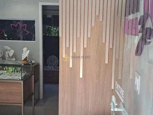 Loja com 38m², à venda, no bairro Penedo em Itatiaia