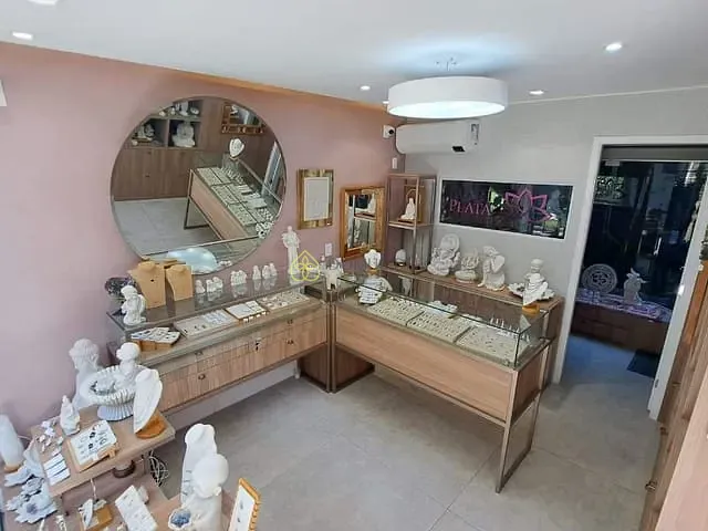 Loja com 38m², à venda, no bairro Penedo em Itatiaia
