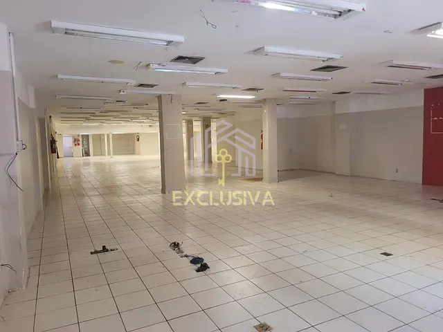 Loja à venda ou para alugar, no bairro Portuguesa em Rio de Janeiro