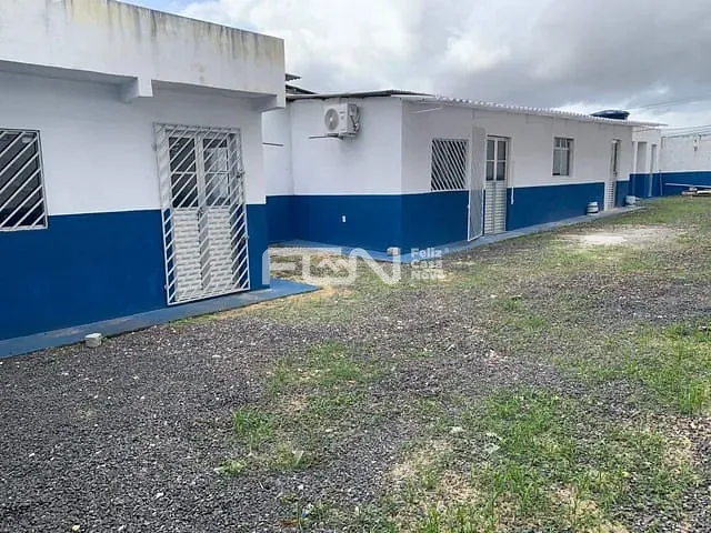 Loja para alugar, no bairro Parque Nascente do Rio Capivara em Camaçari
