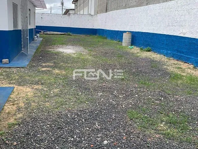 Loja para alugar, no bairro Parque Nascente do Rio Capivara em Camaçari
