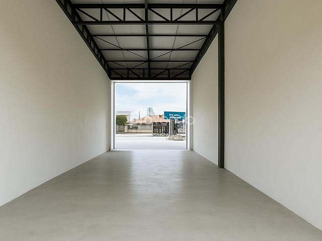 Foto do Loja - AVENIDA FIRENZE JARDIM MARIA HELENA ESQ COM AV ANAPOLIS | M360 Imóveis