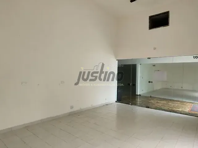 Loja com 47m², para alugar, no bairro Centro em Peruíbe