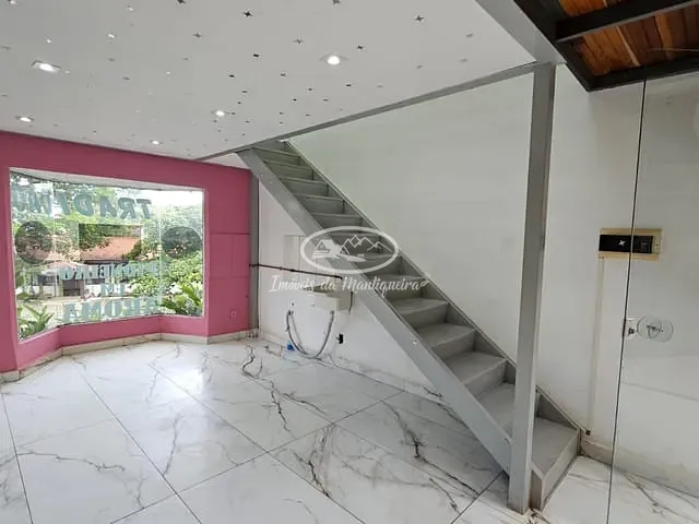 Loja com 18m², para alugar, no bairro Penedo em Itatiaia