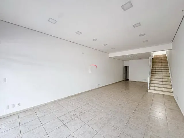 Loja com 140m², para alugar, no bairro Vitória em Londrina